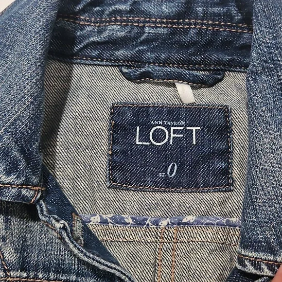 Cropped Womens Jean Jacket." Loft" Sz 0 Sz Xs - Picture 3 of 5